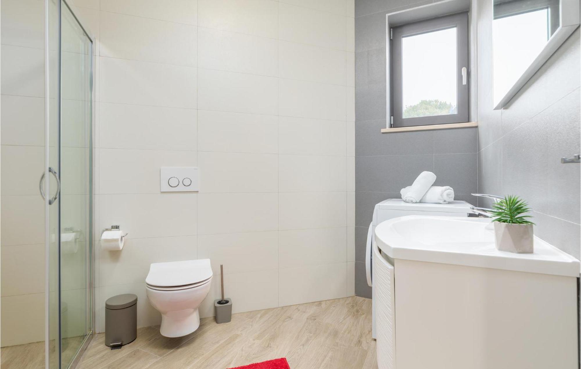Stunning Apartment In Pjescana Uvala With Wifi Exterior foto
